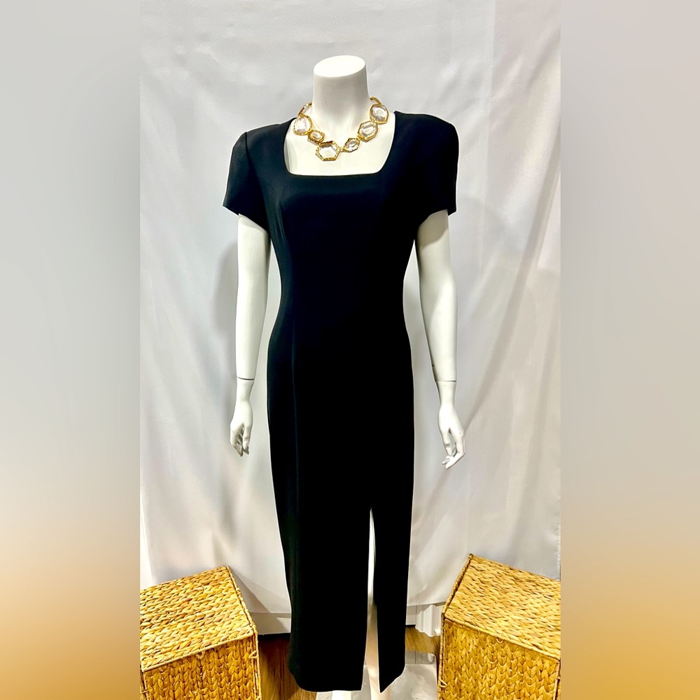 ✨✨💕STUNNING VERSATILE BLACK DRESS ✨✨💕